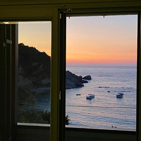 Caltabania Suites Áyios Nikítas Buitenkant foto