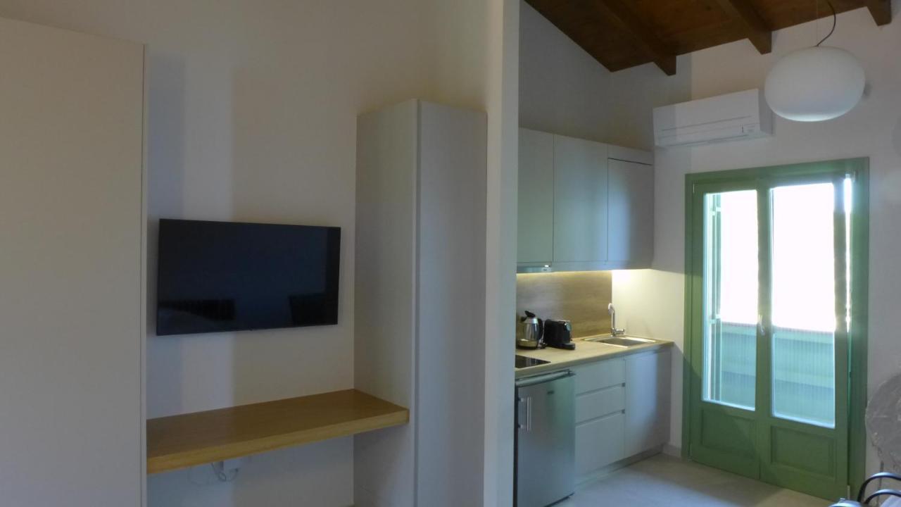 Caltabania Suites Áyios Nikítas Buitenkant foto