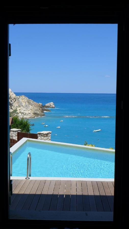 Caltabania Suites Áyios Nikítas Buitenkant foto