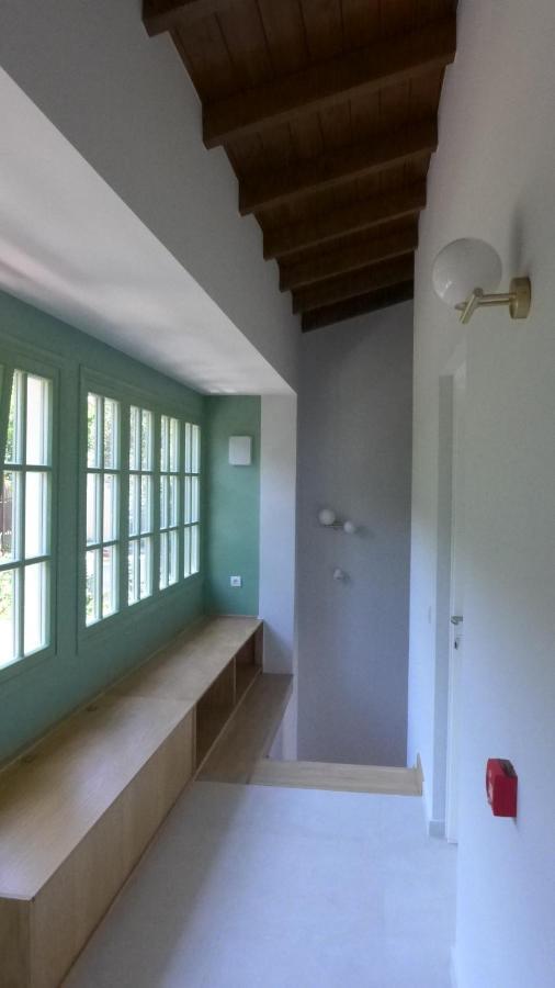 Caltabania Suites Áyios Nikítas Buitenkant foto