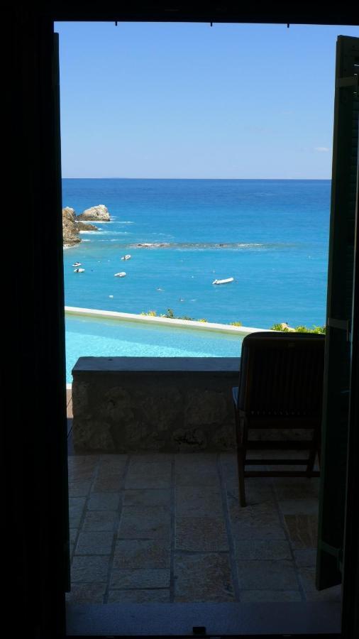 Caltabania Suites Áyios Nikítas Buitenkant foto