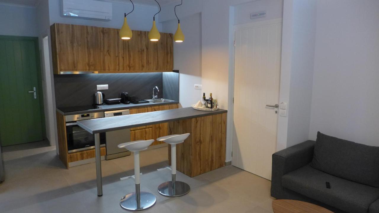 Caltabania Suites Áyios Nikítas Buitenkant foto